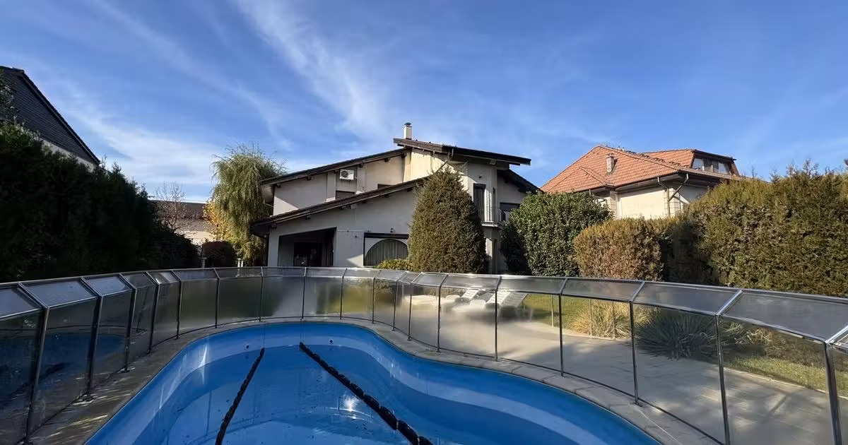 Casă individuală de vânzare cu 6 camere, mobilată în zona Iancu Nicolae, Sector 1