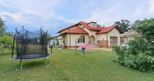 Casă Stoenești (Florești-Stoenești)