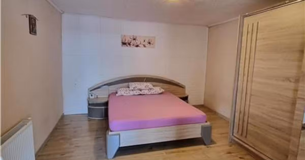 Casă individuală de vânzare cu 6 camere, mobilată în Brânceni