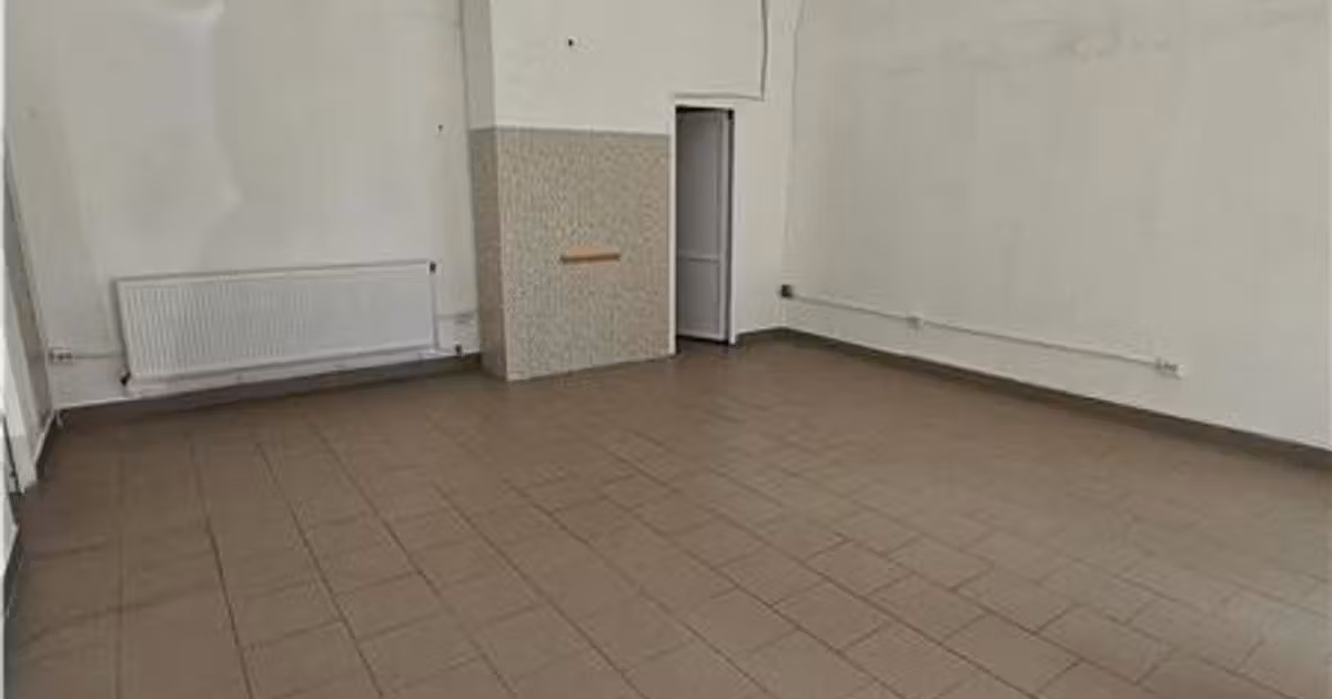 Spațiu comercial de vânzare de 121.9 mp, în zona Narcisa, Bacău