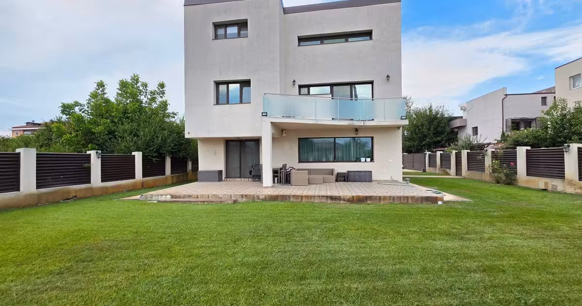 Casă individuală de vânzare cu 10 camere în Mogoșoaia