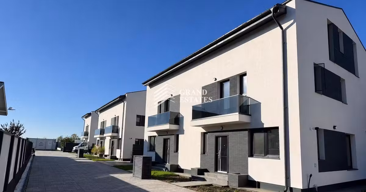 Duplex de vânzare cu 5 camere în Otopeni