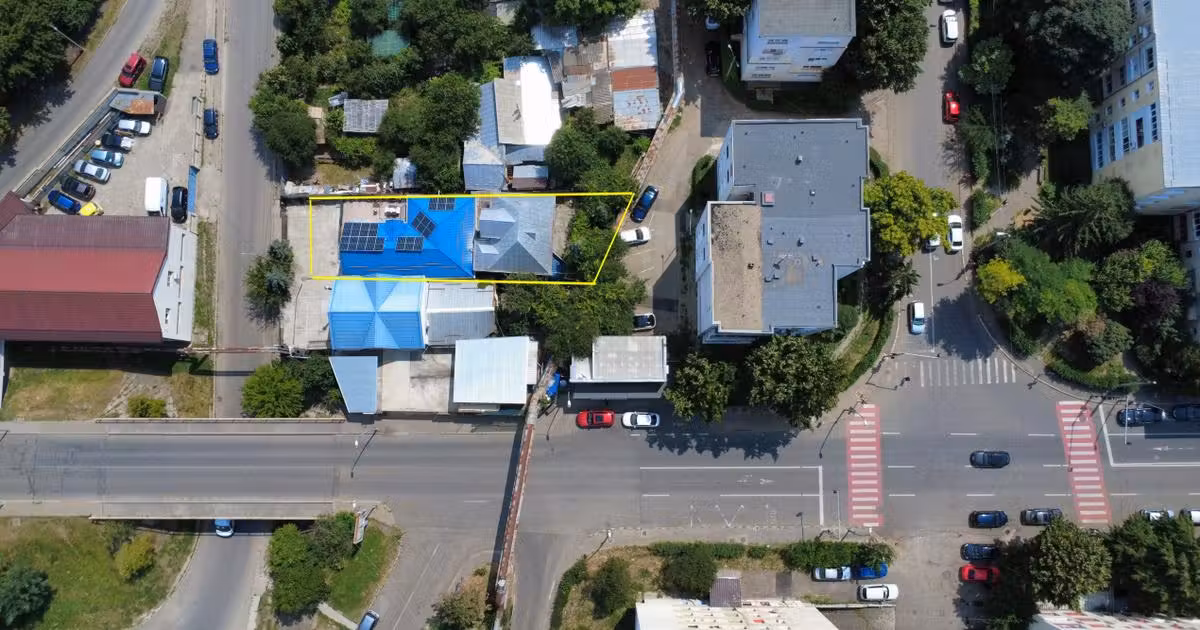 Casă individuală de vânzare cu 9 camere, mobilată în zona Alecu Russo, Bacău