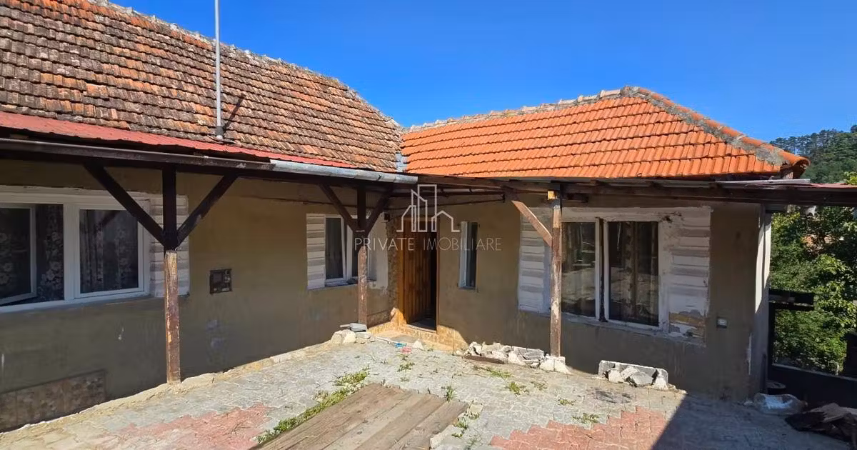 Casă individuală de vânzare cu 2 camere în Sighișoara