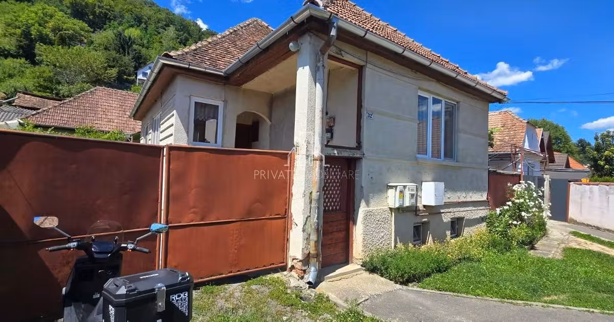 Casă individuală de vânzare cu 4 camere în Sighișoara