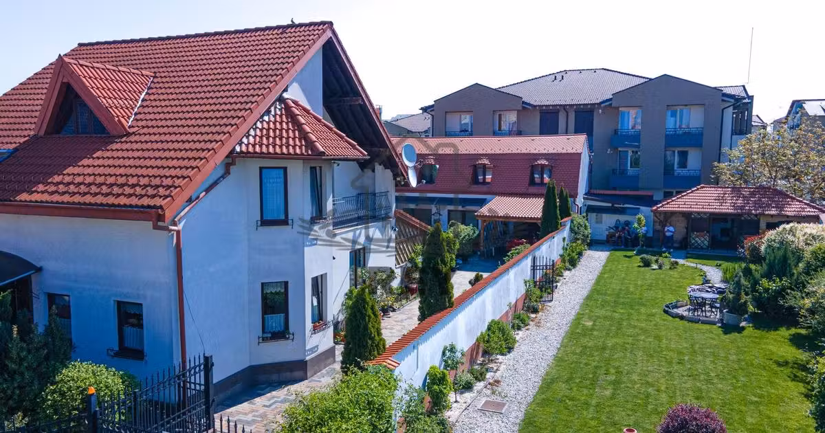 Casă individuală de vânzare cu 6 camere în Șelimbăr