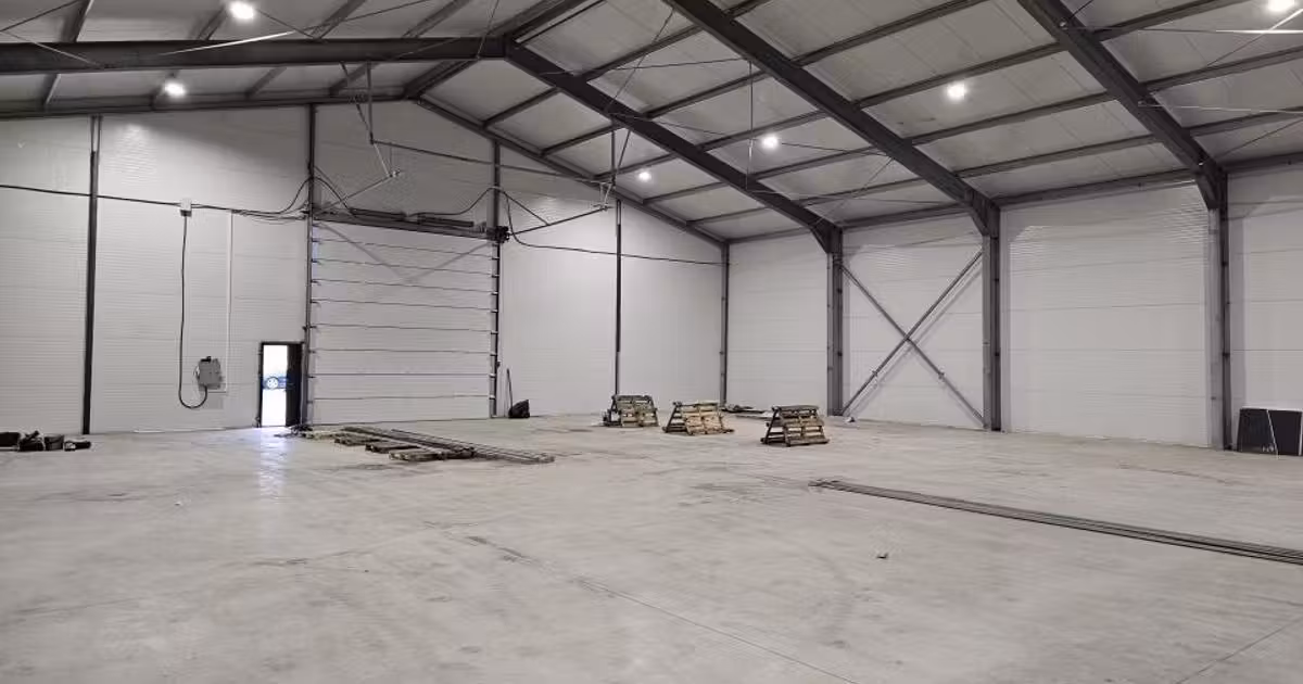 Spațiu industrial de vânzare de 280 mp, în Cernica