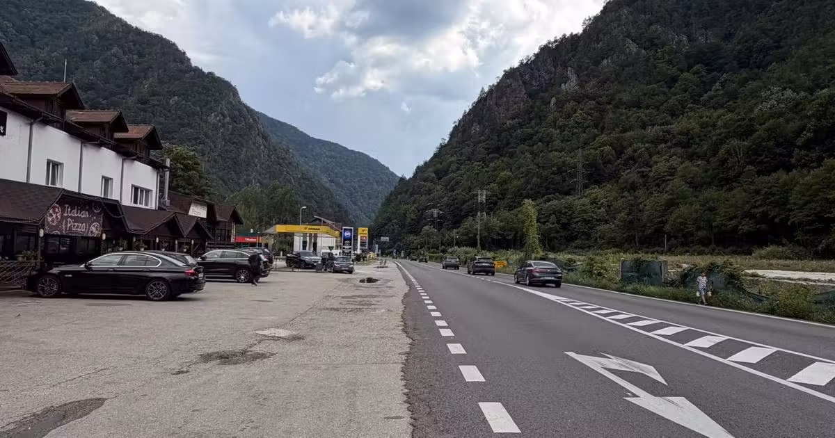 Teren Construcții intravilan de vânzare de 13500 mp, în Brezoi