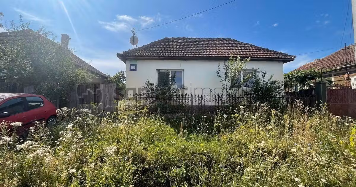 Casă individuală de vânzare cu 2 camere în Mierlău