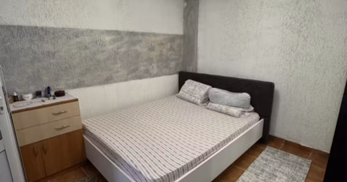 Casă individuală de vânzare cu 3 camere, mobilată în zona Poștei - Bucov, Ploiești