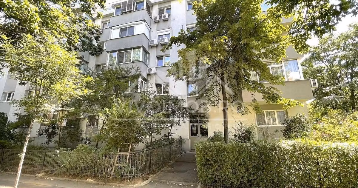 Apartament de vânzare cu 2 camere, mobilat în zona Lacul Tei, Sector 2