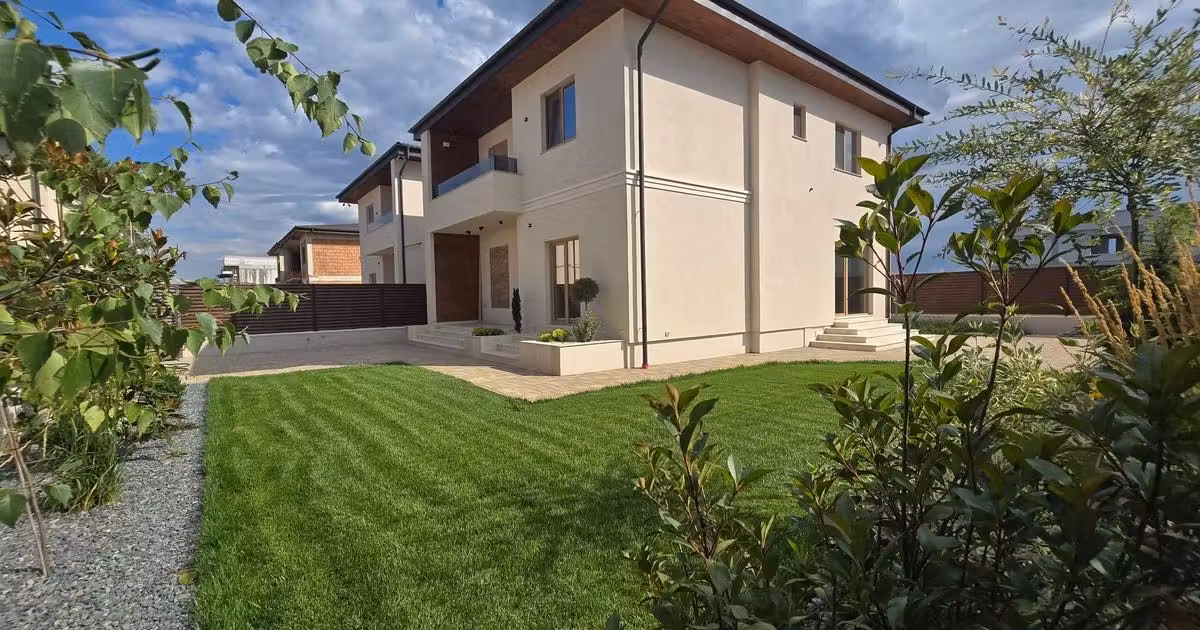 Casă individuală de vânzare cu 5 camere în Dobroești