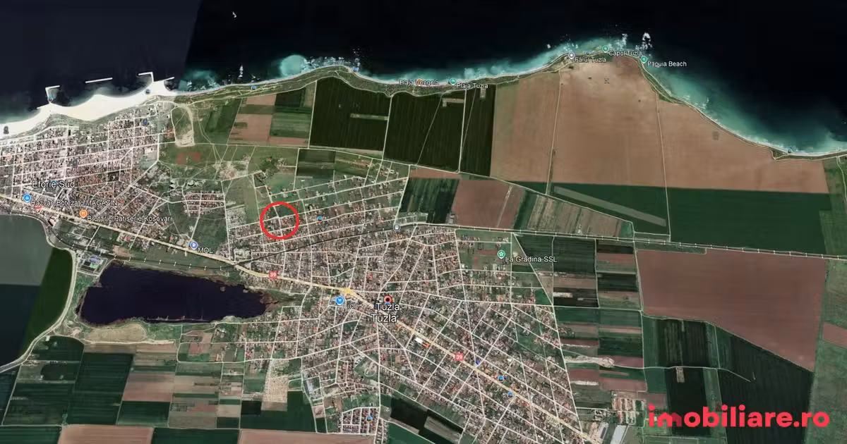 Teren Construcții intravilan de vânzare de 300 mp, în Tuzla