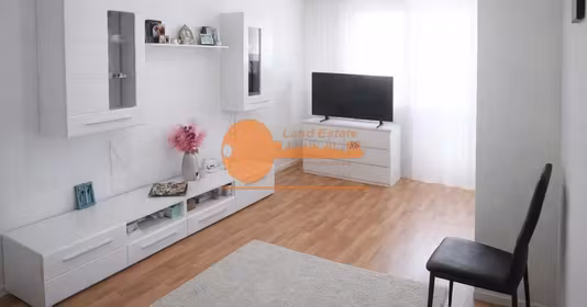 Apartament Titan