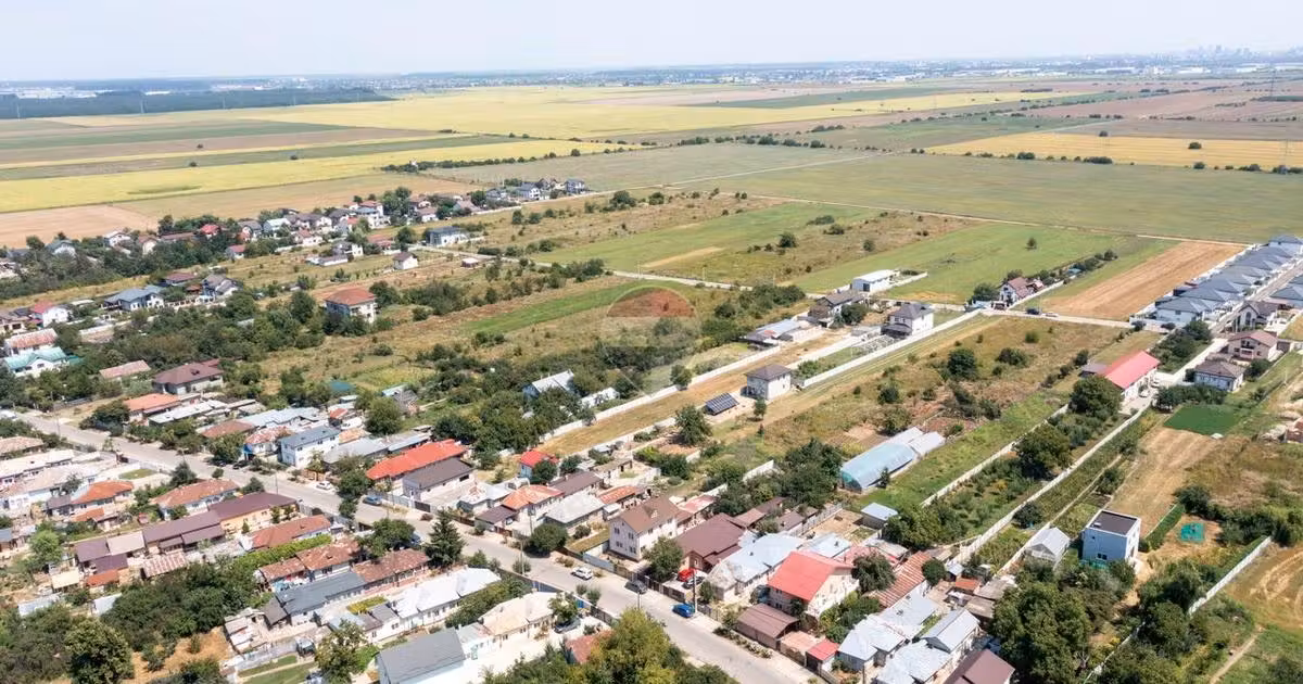 Teren Construcții intravilan de vânzare de 1970 mp, în Zurbaua