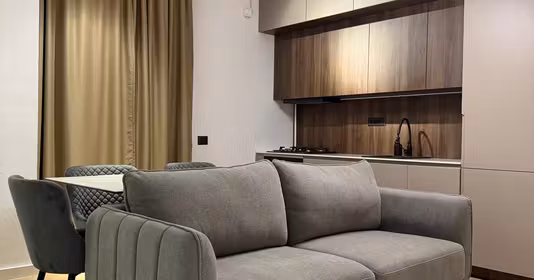 Apartament Titan