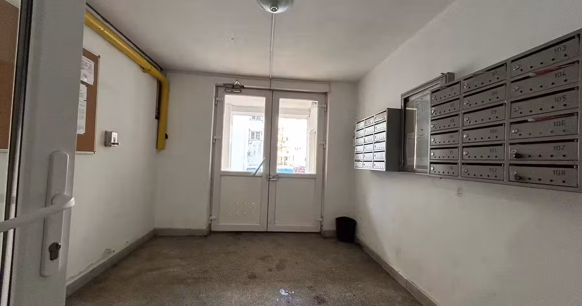 Apartament de vânzare cu 3 camere, mobilat în zona Basarabia, Sector 3