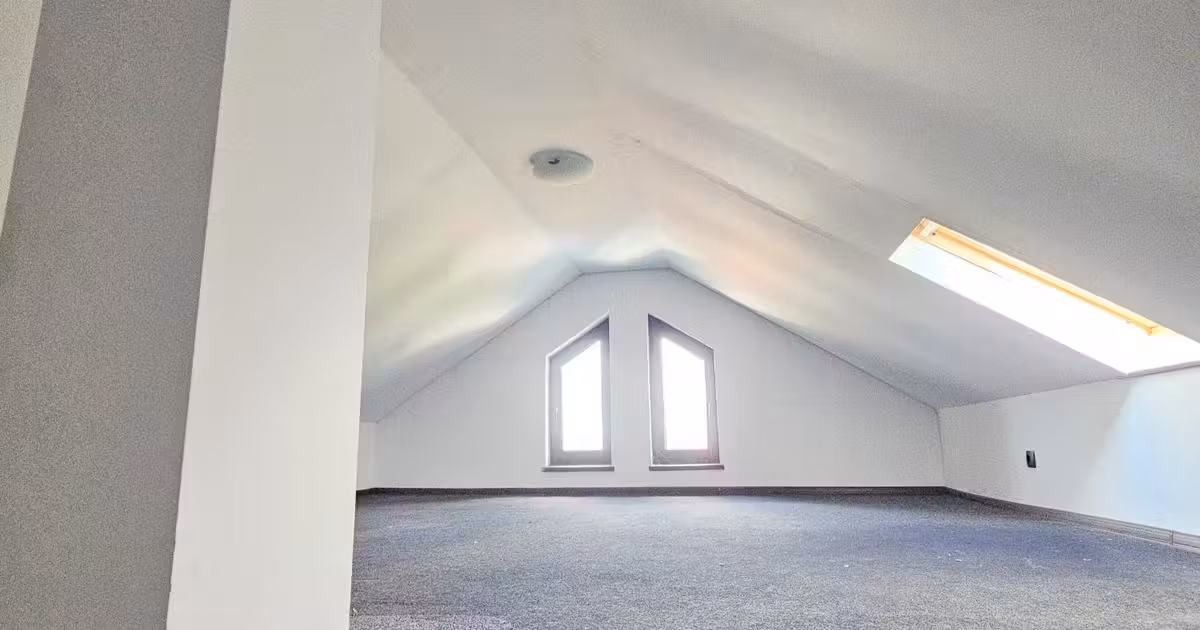 Casă individuală de vânzare cu 4 camere în zona Șerbănești, Bacău