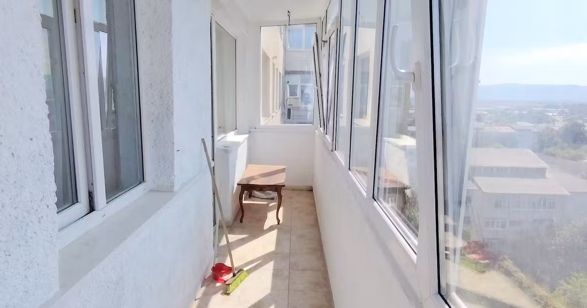 Apartament de vânzare cu 2 camere în zona Cornișa, Bacău