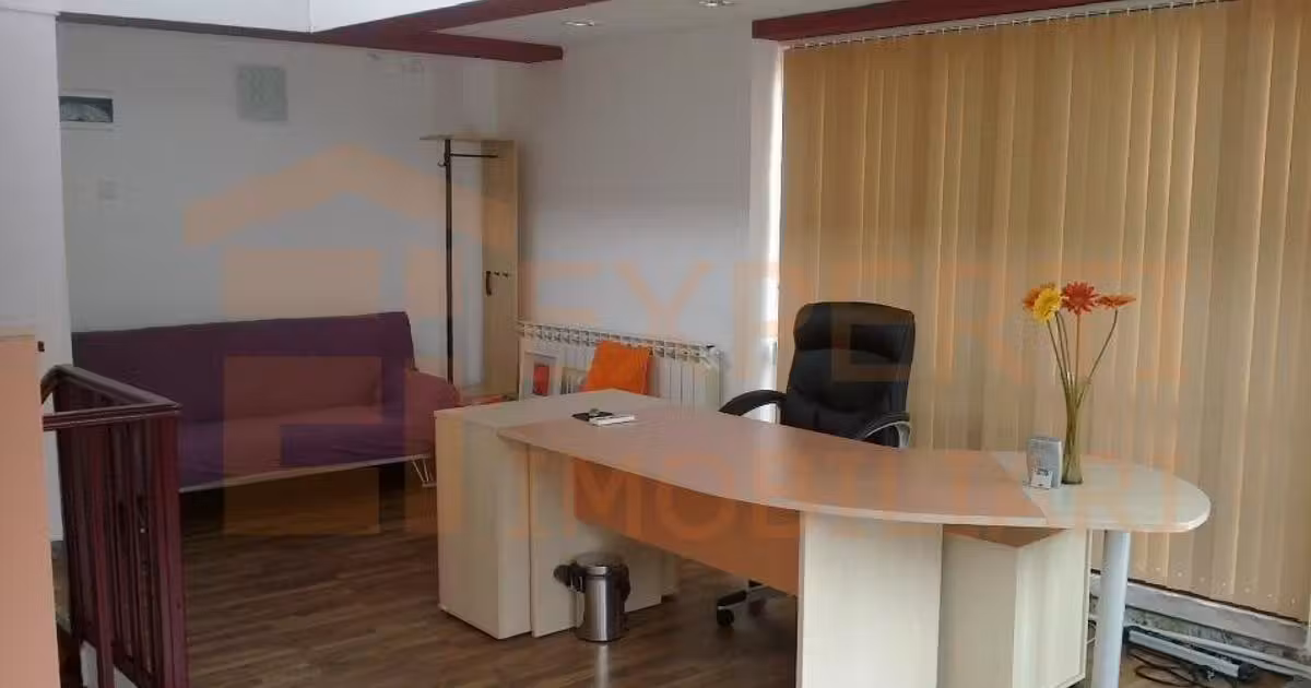 Birou de vânzare de 90.00 mp, în zona Central, Constanța