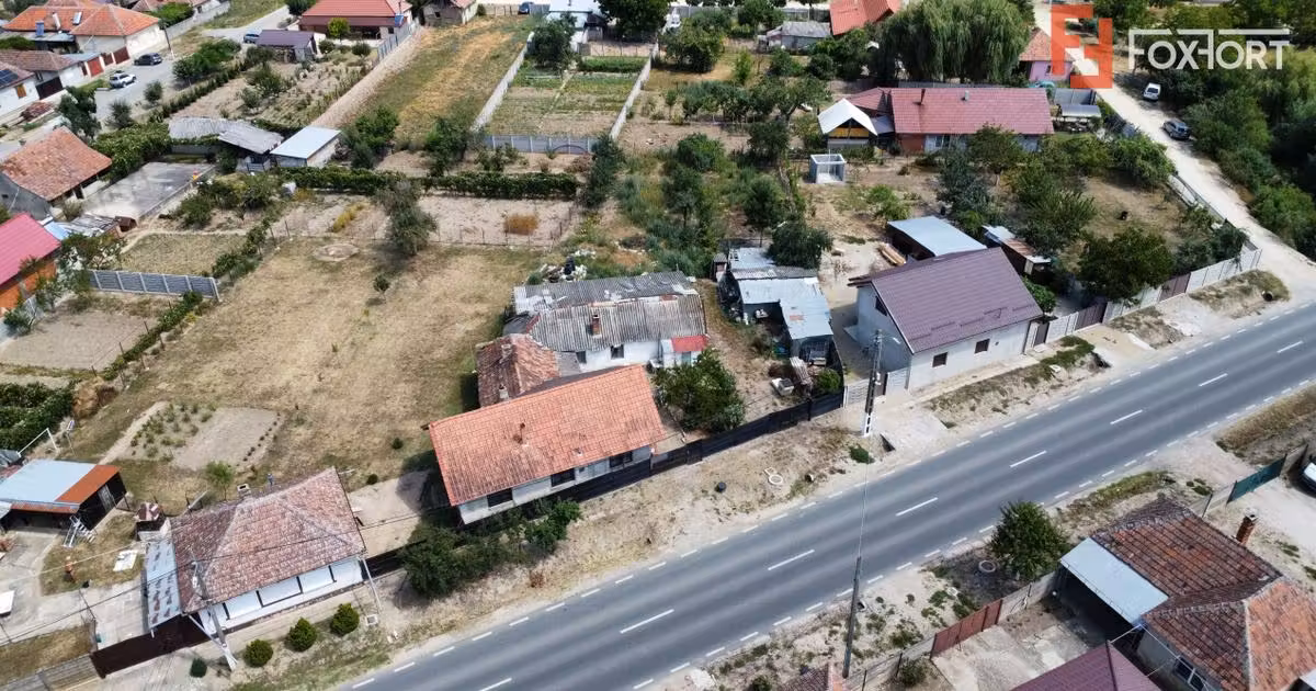 Casă individuală de vânzare cu 6 camere în Gătaia