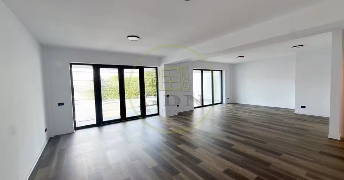 Spațiu comercial de vânzare de 126.00 mp, în zona Central, Craiova
