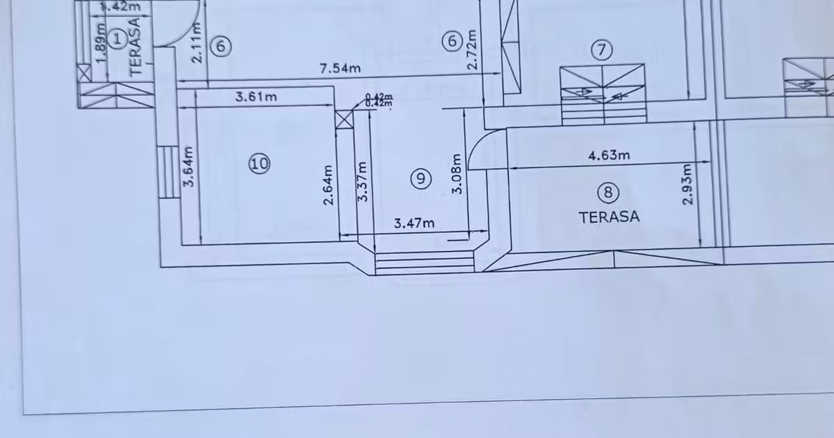 Duplex de vânzare cu 4 camere în 1 Decembrie