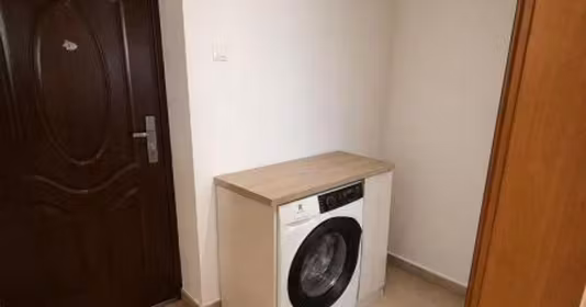 Garsonieră Titan