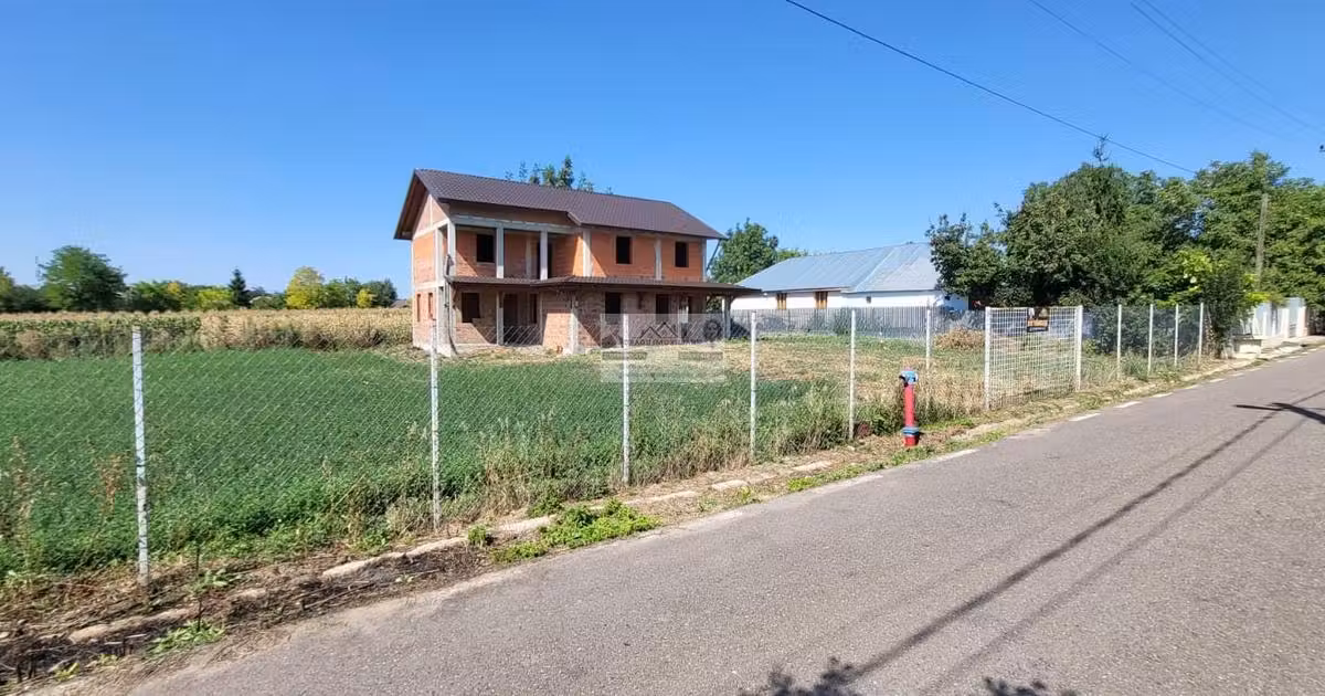 Casă individuală de vânzare cu 5 camere în Drăgănești