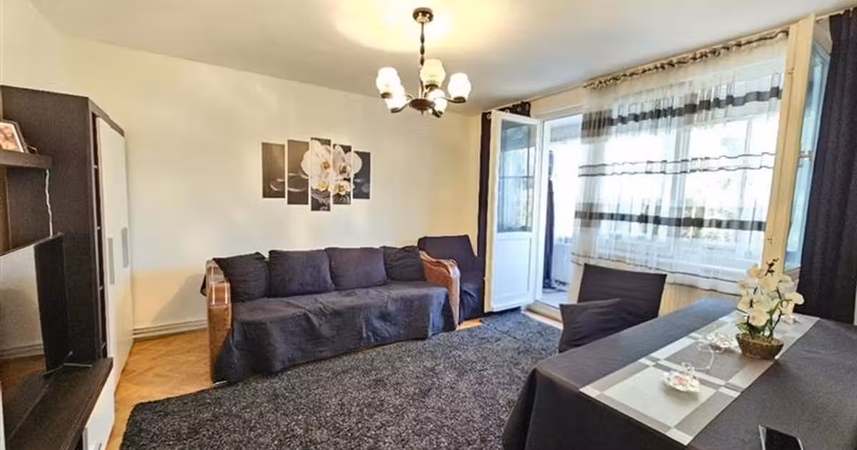 Apartament de vânzare cu 3 camere în zona Tudorul Vechi, Târgu Mureș