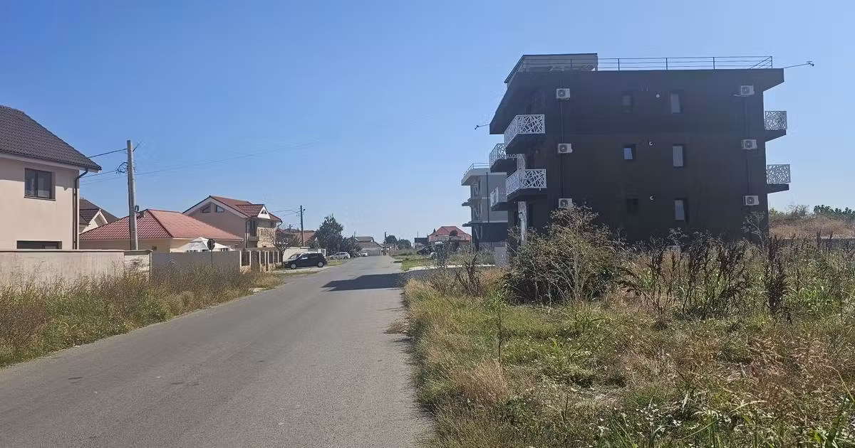Teren Construcții intravilan de vânzare de 5000 mp, în Ovidiu