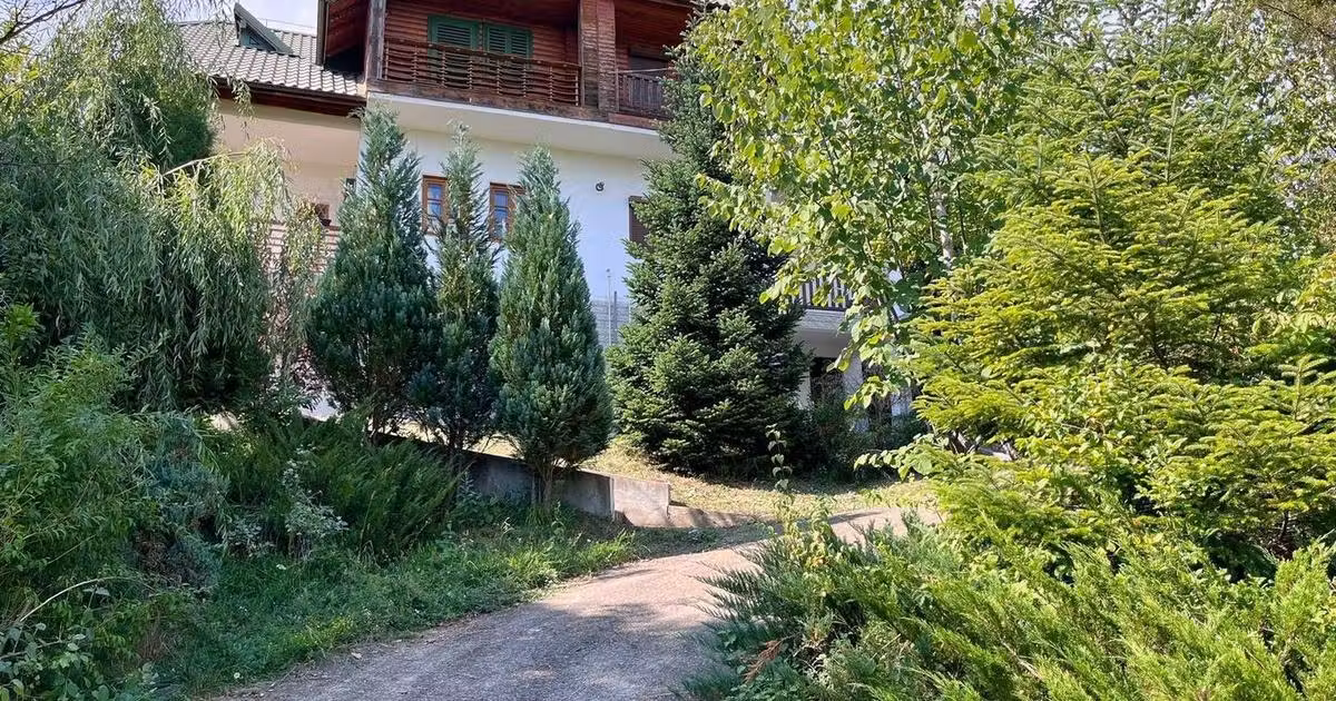 Duplex de vânzare cu 8 camere în Drajna de Sus
