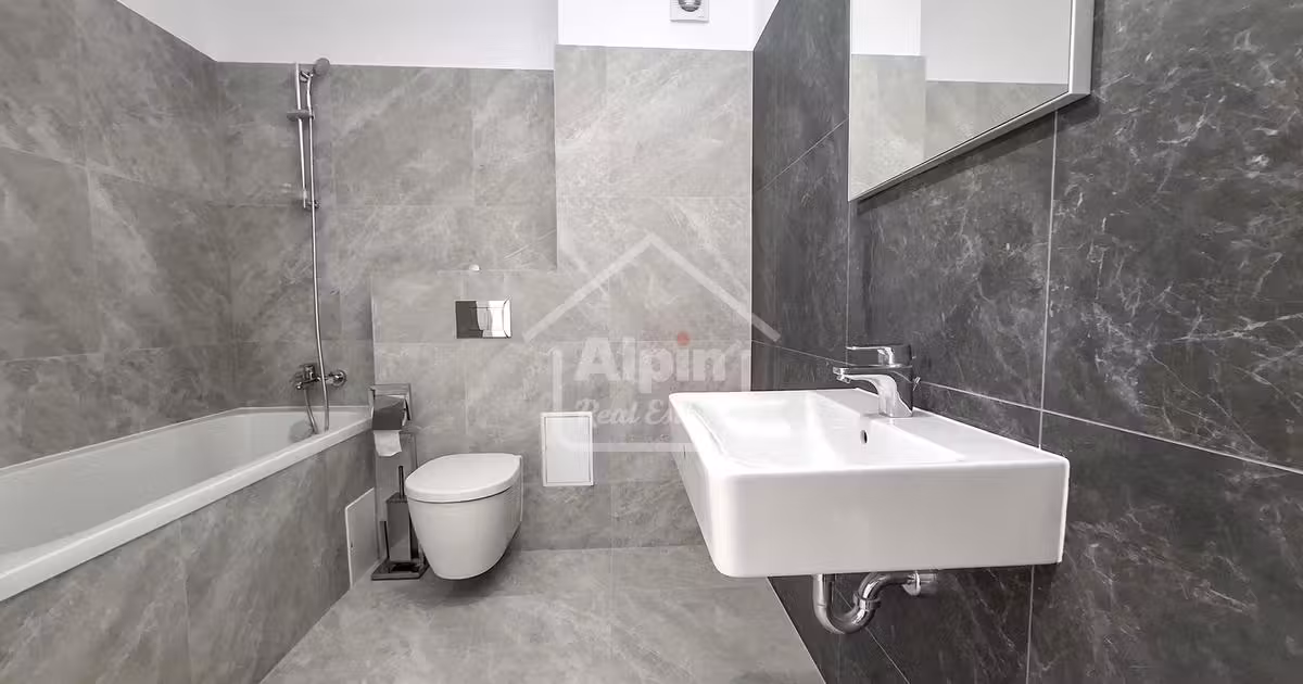 Apartament de vânzare cu 2 camere în zona Tractorul, Brașov