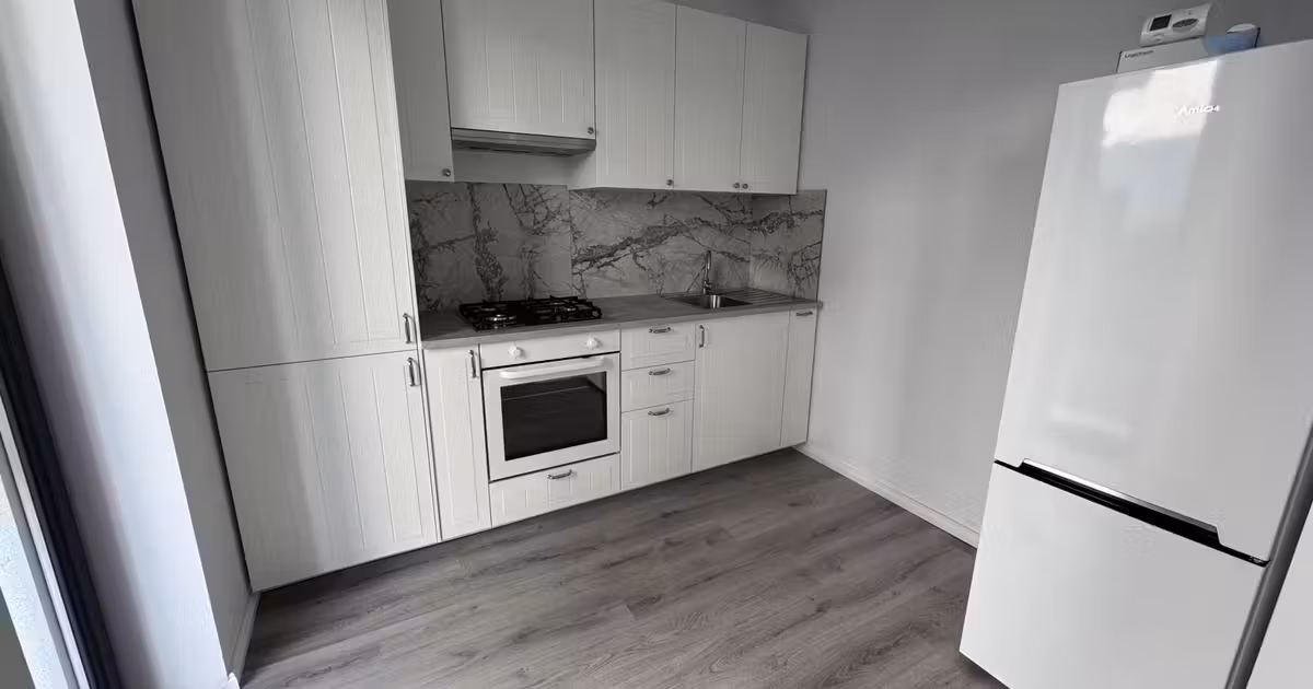 Apartament de vânzare cu 2 camere, mobilat în 1 Decembrie