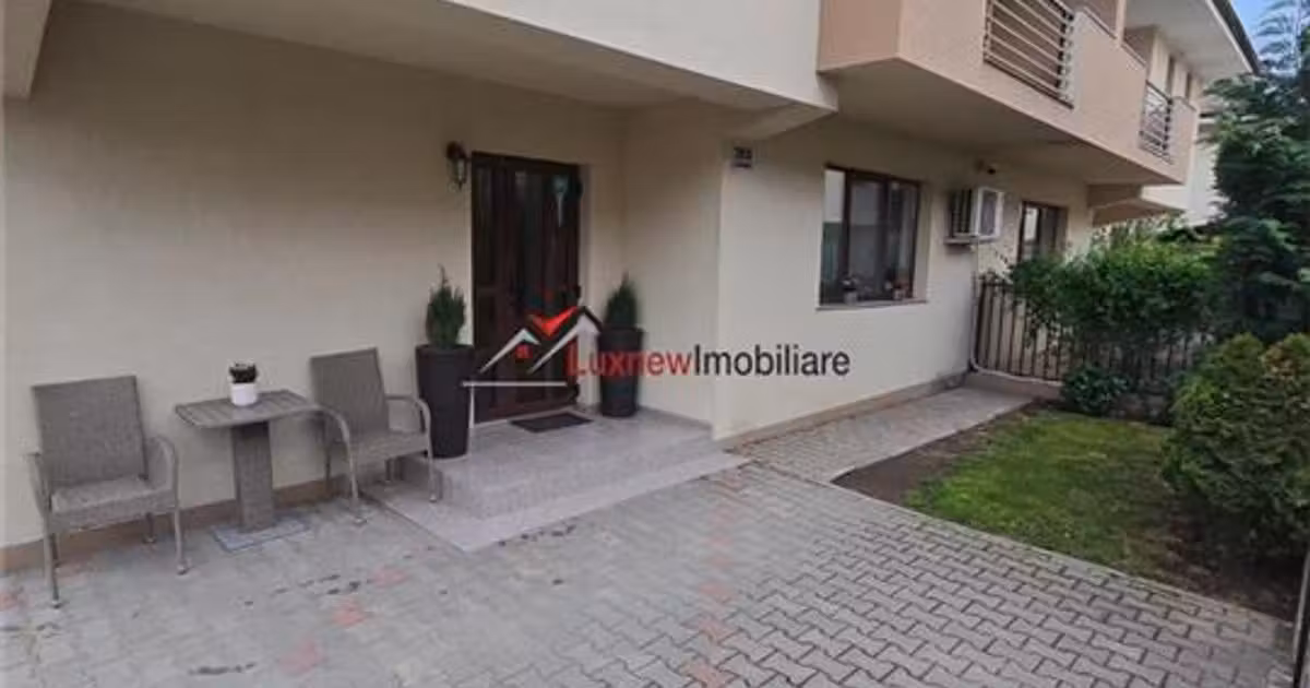 Duplex de vânzare cu 4 camere, mobilat în Florești