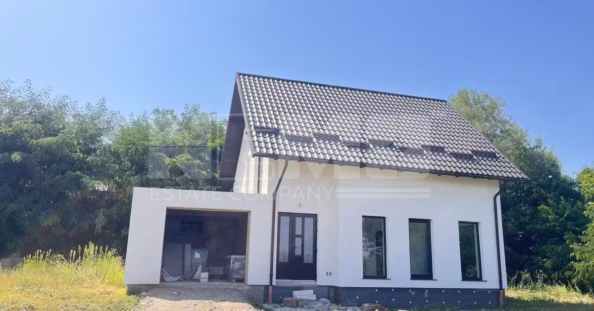 Casă individuală de vânzare cu 4 camere în Sfântu Ilie