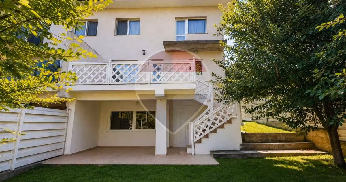 Duplex de vânzare cu 4 camere în zona Bucium, Iași