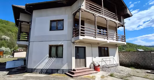Casă Olănești