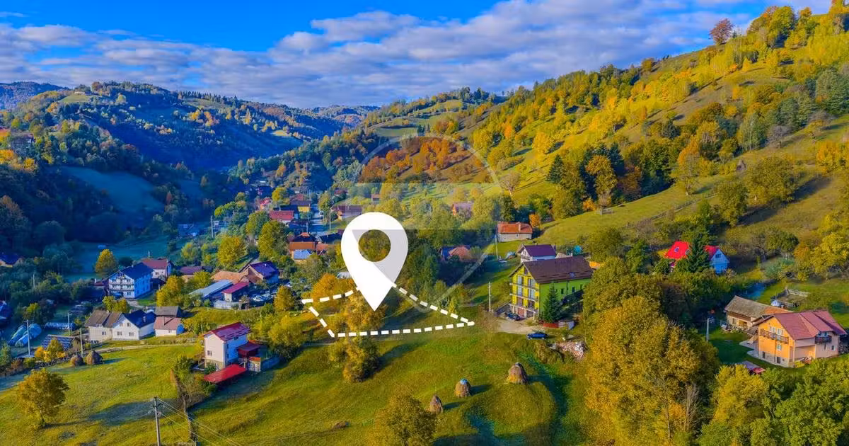 Teren Construcții intravilan de vânzare de 1564 mp, în Moieciu de Jos