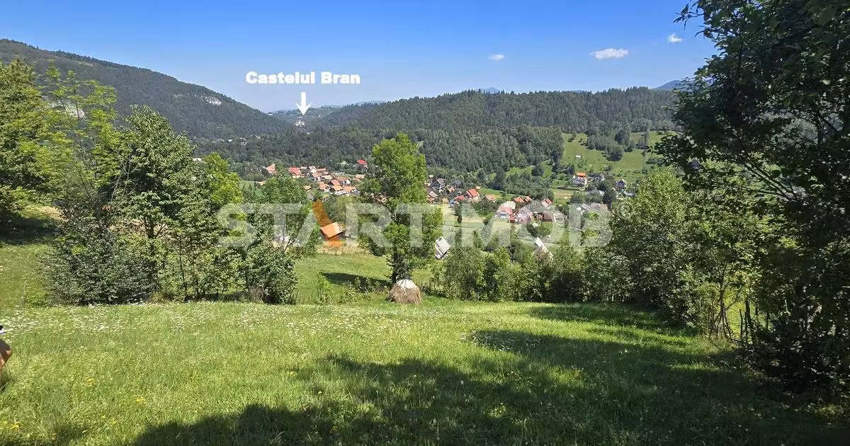 Teren Construcții extravilan de vânzare de 3296 mp, în Bran