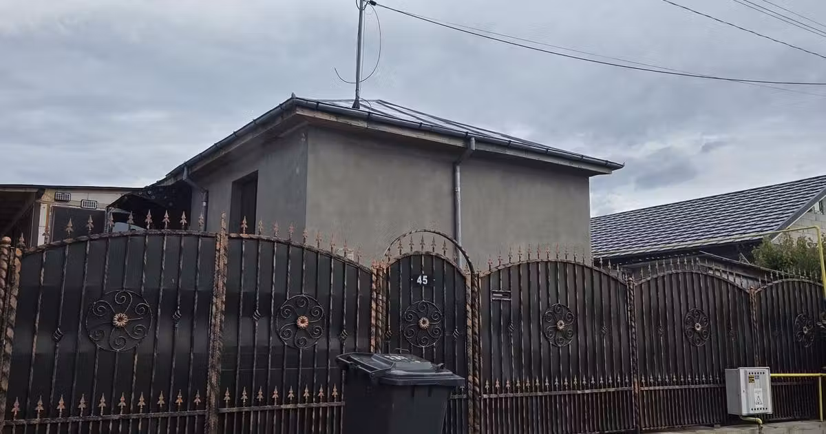 Casă de vânzare cu 3 camere în Tulucești