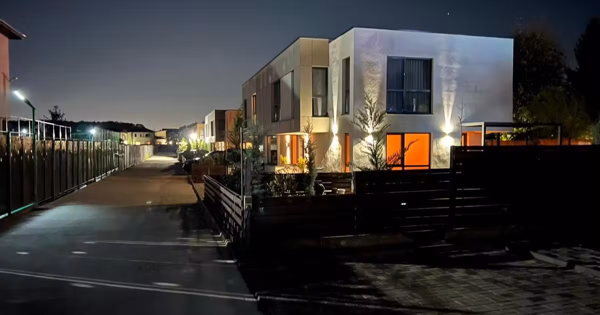 Casă individuală de vânzare cu 4 camere în Corbeanca