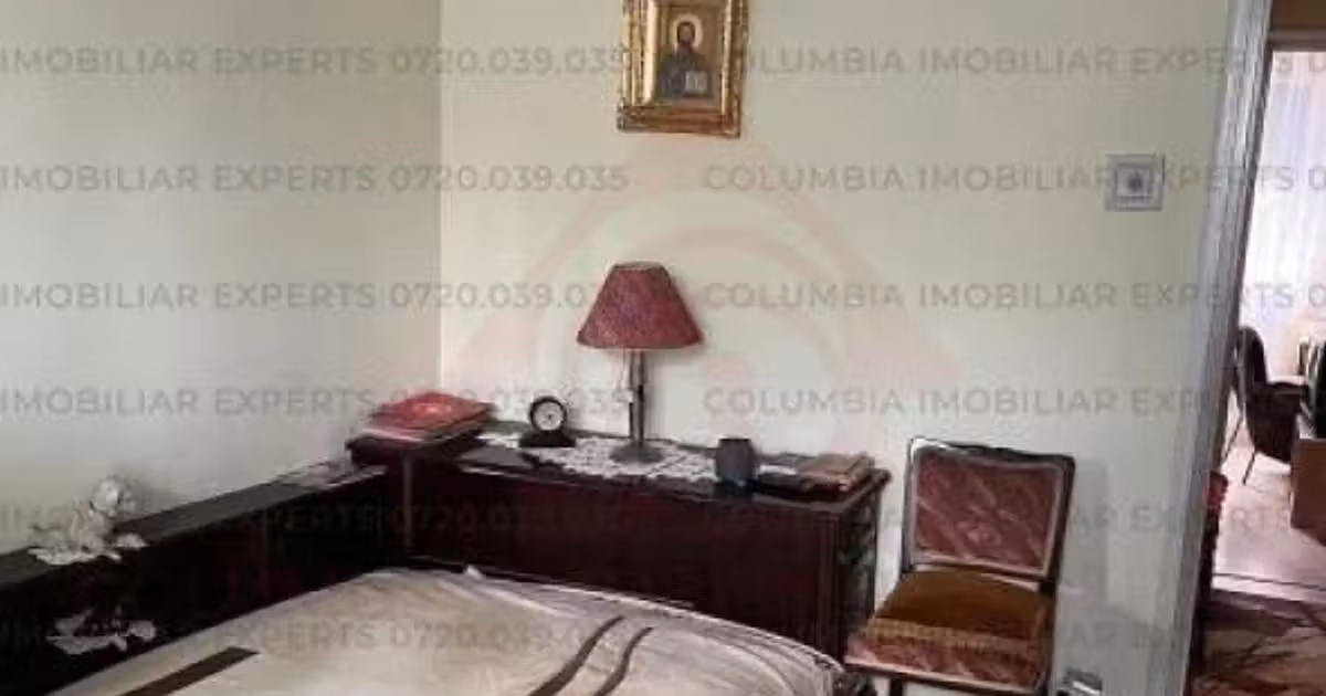 Apartament de vânzare cu 3 camere în zona Brâncoveanu, Sector 4