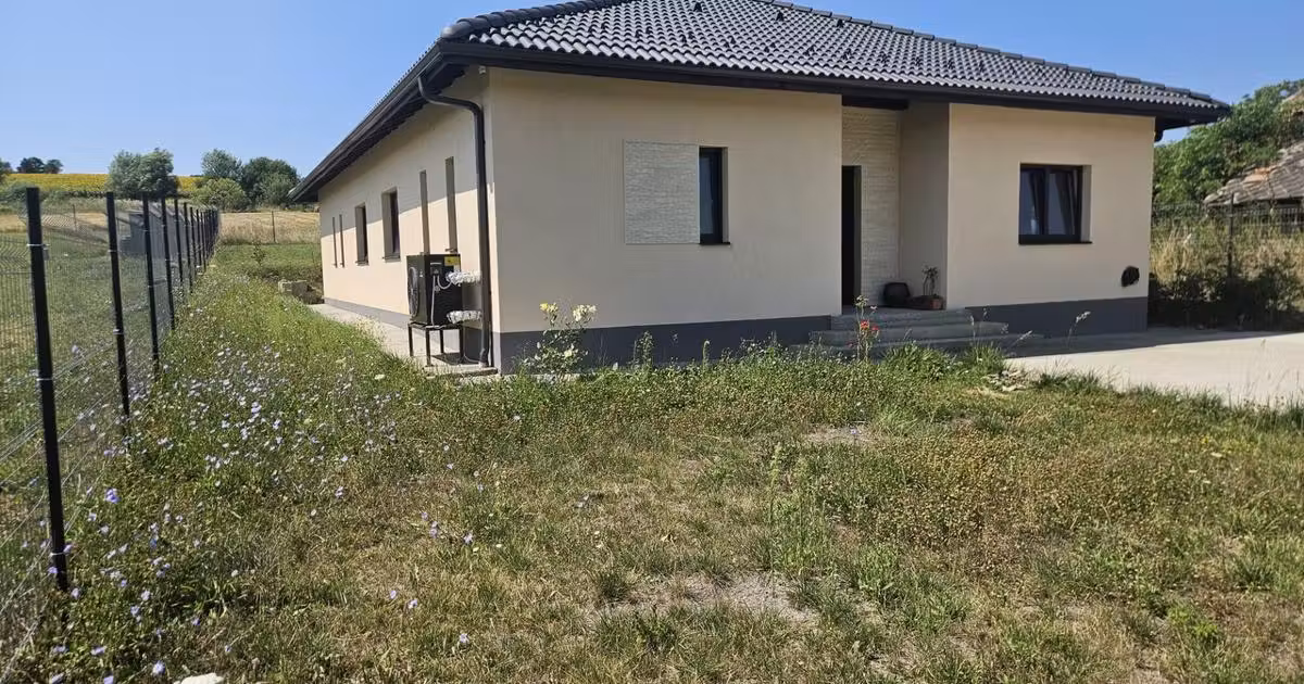 Casă individuală de vânzare cu 4 camere în zona Exterior Nord, Cluj-Napoca