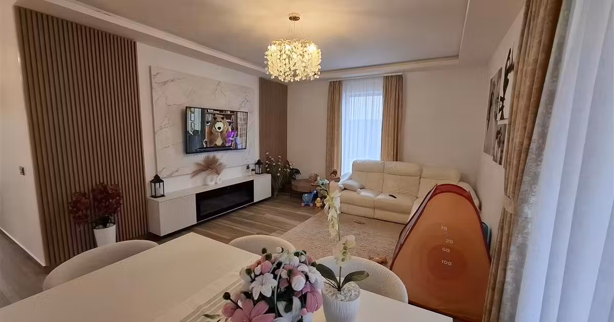 Casă individuală de vânzare cu 4 camere în Valea Lupului