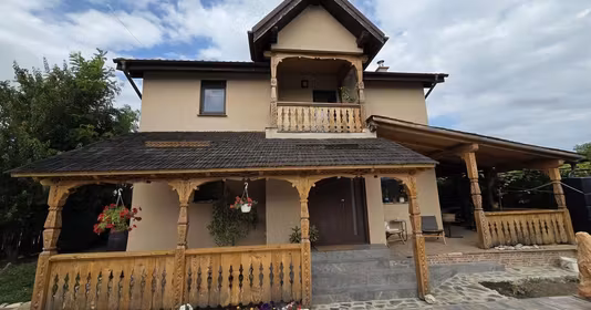 Casă Podu Oltului