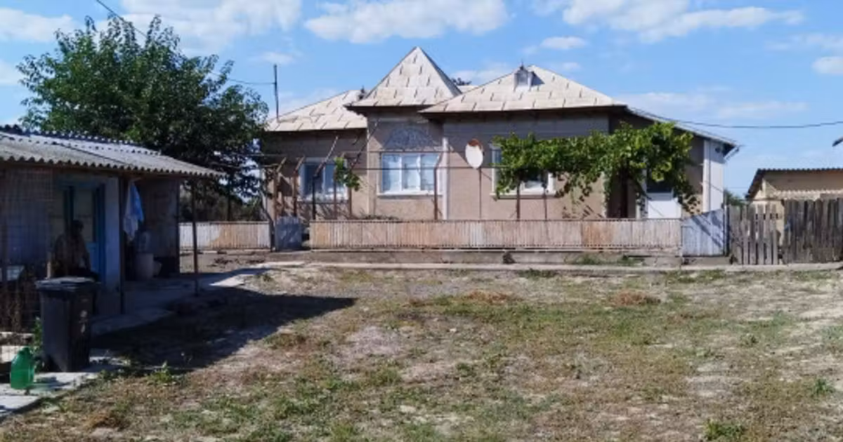 Casă individuală de vânzare cu 3 camere în Nufăru