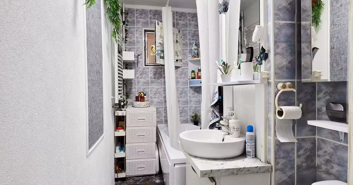 Apartament de vânzare cu 2 camere în zona Aurel Vlaicu, Arad