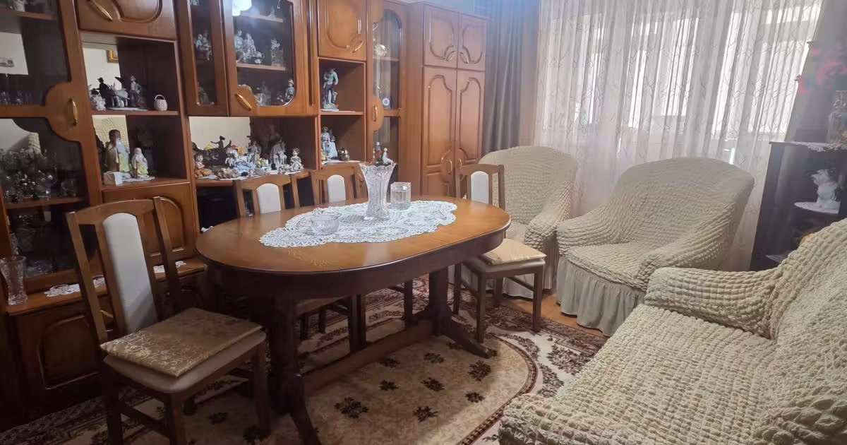 Apartament de vânzare cu 3 camere în zona Plantelor, Brăila