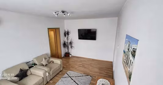 Apartament Titan
